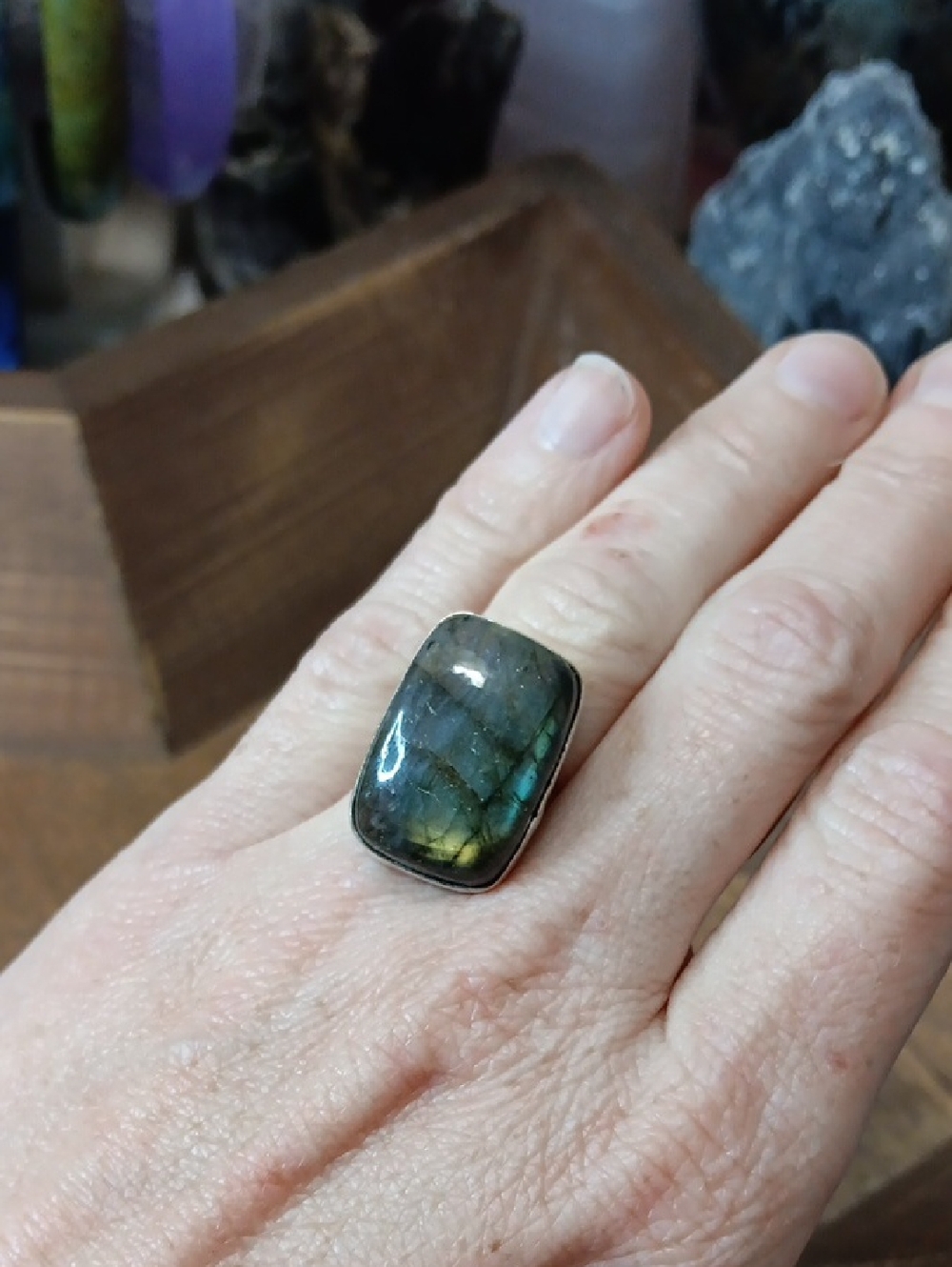 Labradorite Rectangular Ring - Blue-Green Flash - Picture 3 of 5